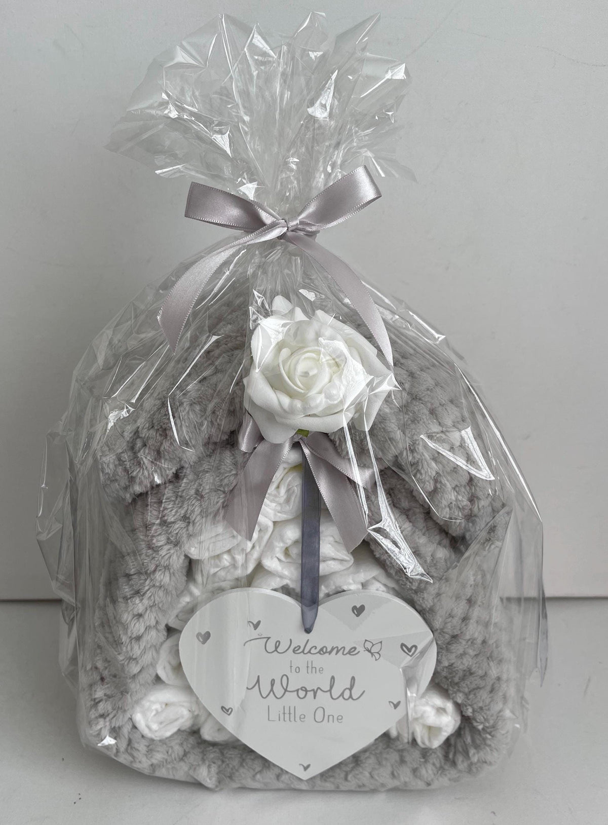 Neutral Nappy Cake with Waffle Blanket and Heart Plaque, Baby Shower Gift