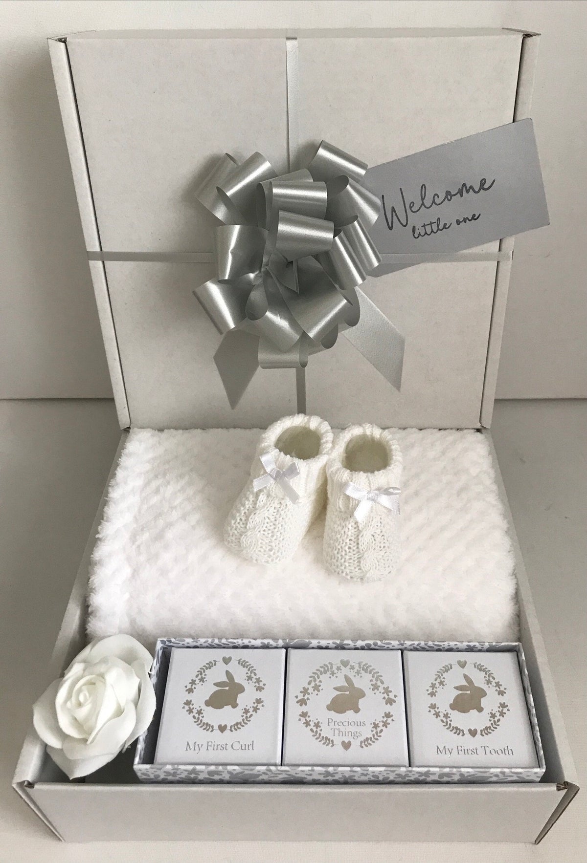 Unisex Baby Gift Hamper: Waffle Blanket, Keepsake Boxes & Knitted Booties