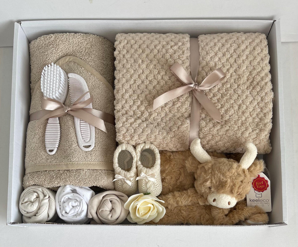 Gender Neutral Baby Hamper | Unisex Newborn Gift Basket | Baby Shower Gift Set | New Baby Gift Box | Neutral Baby Gift