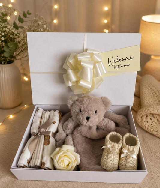 Unisex Baby Gift Hamper: Teddy Bear Comforter, Muslin Squares Bootees